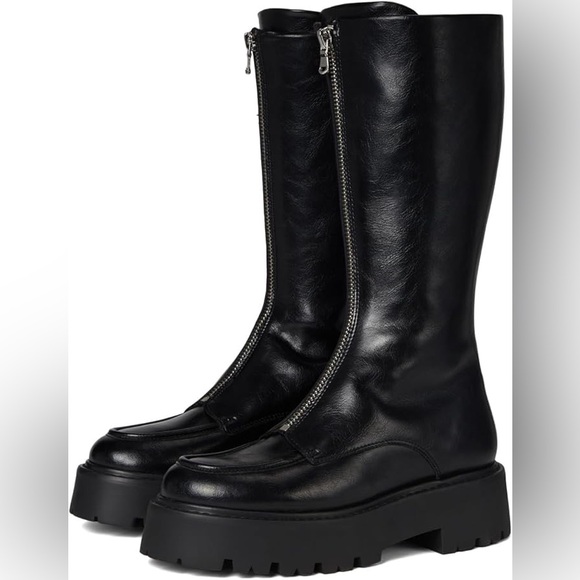 Steve Madden Black Leather Rinza Boots Size 8
Great condition - Picture 1 of 4